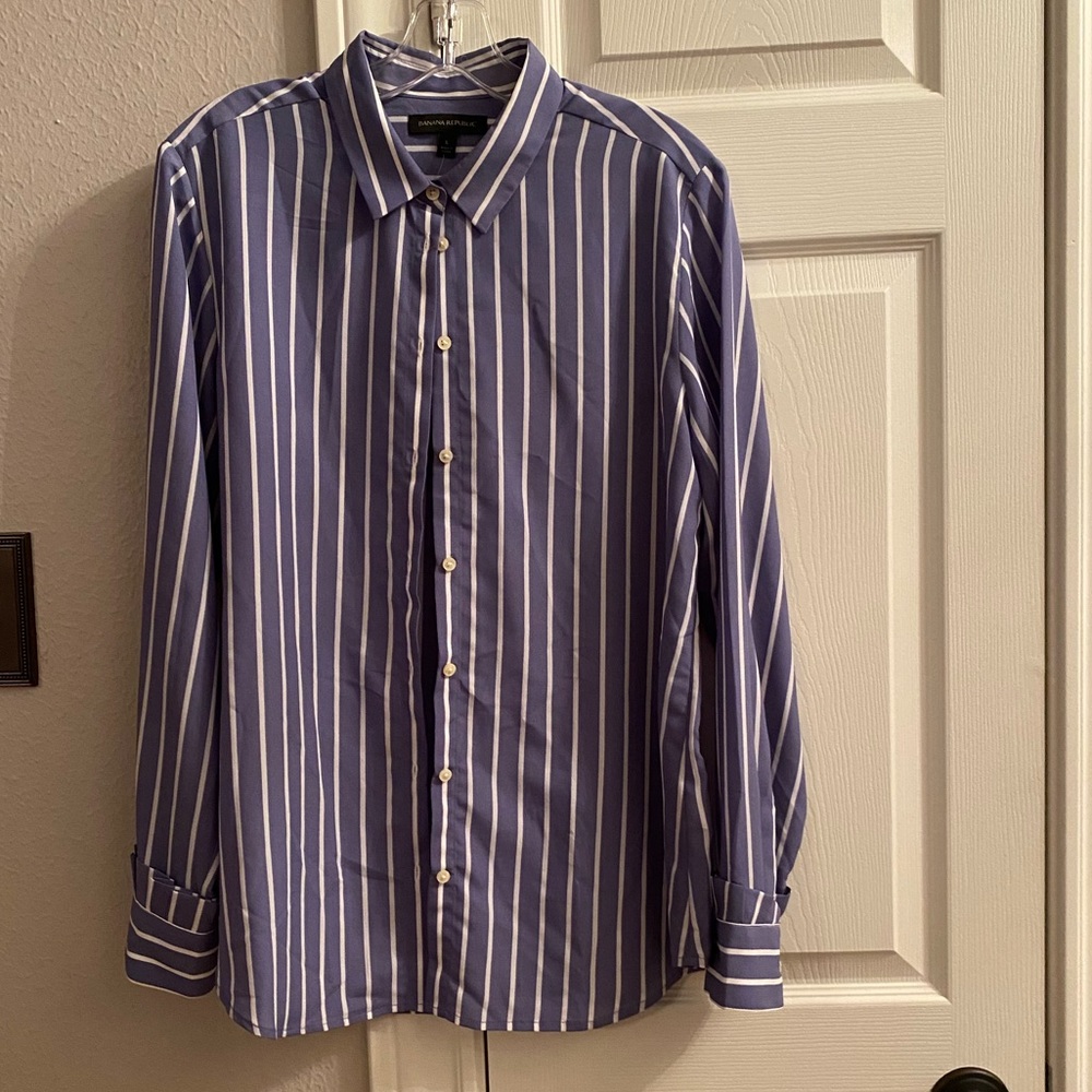 Banana Republic Large silky top